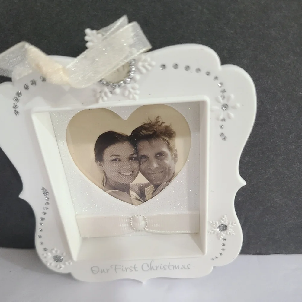 Hallmark Keepsake Ornament 2011 photo frame  First Christmas Together